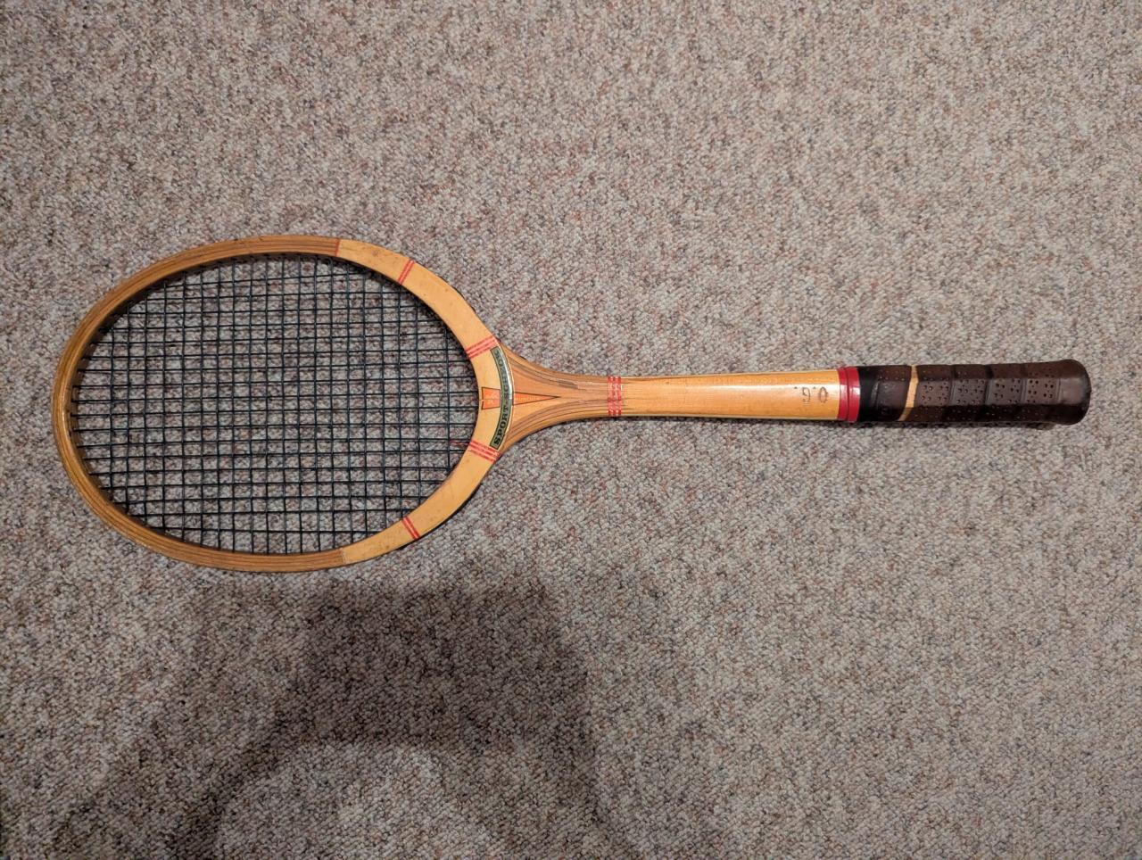 Klicke auf die Grafik für eine vergrößerte Ansicht

Name: Schläger_2_2.jpg
Ansichten: 0
Größe: 296,7 KB
ID: 755835