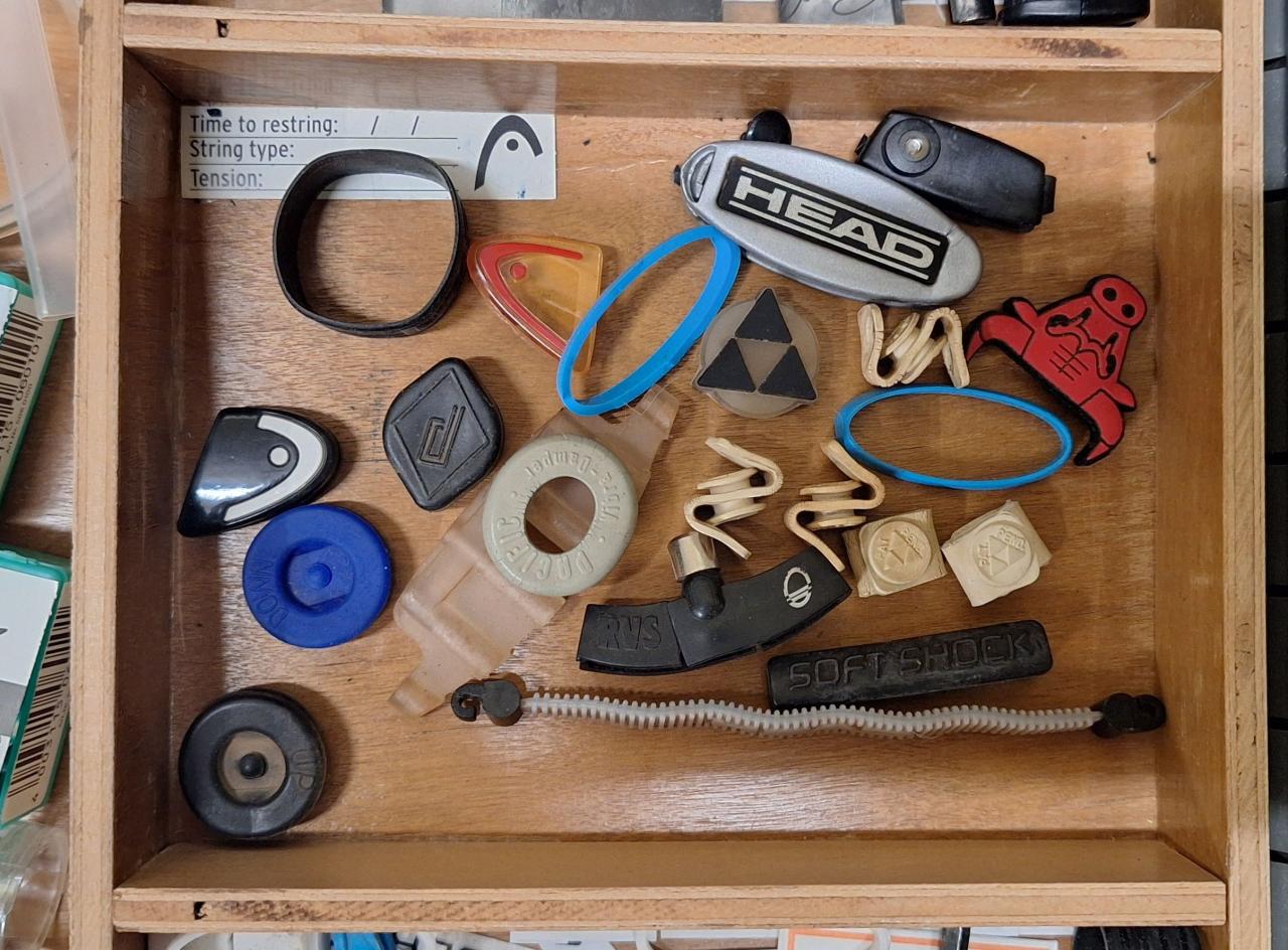 Klicke auf die Grafik für eine vergrößerte Ansicht

Name: diverse Dämpfer.jpg
Ansichten: 0
Größe: 188,0 KB
ID: 755912